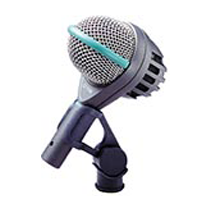 AKG D 112 Ein Klassiker unter den Bass Drum Mikrofonen - die Einen lieben es, die Anderen hassen es. Bei mir im Studio in Kombination mit einem Shure BETA 52